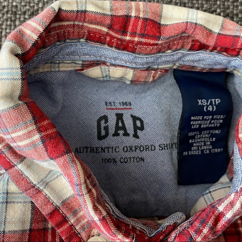 ⭐️ EUC GAP Red Plaid Button Down Authentic Oxford Shirt, Boys XS/4, 100% Cotton